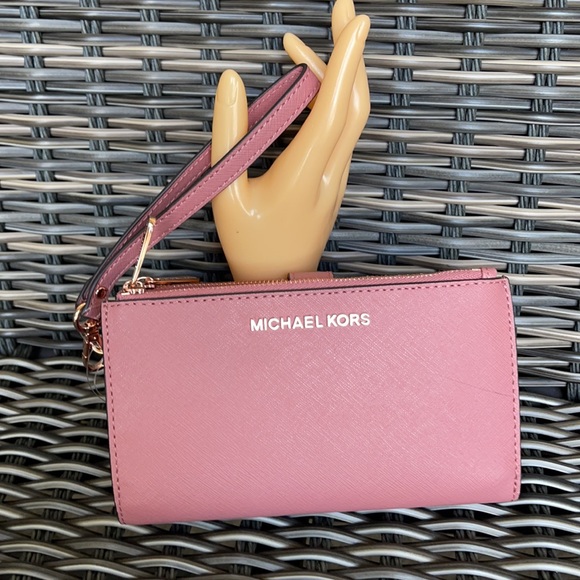 Michael Kors Large Double Zip Wallet Wristlet - Picture 11 of 16